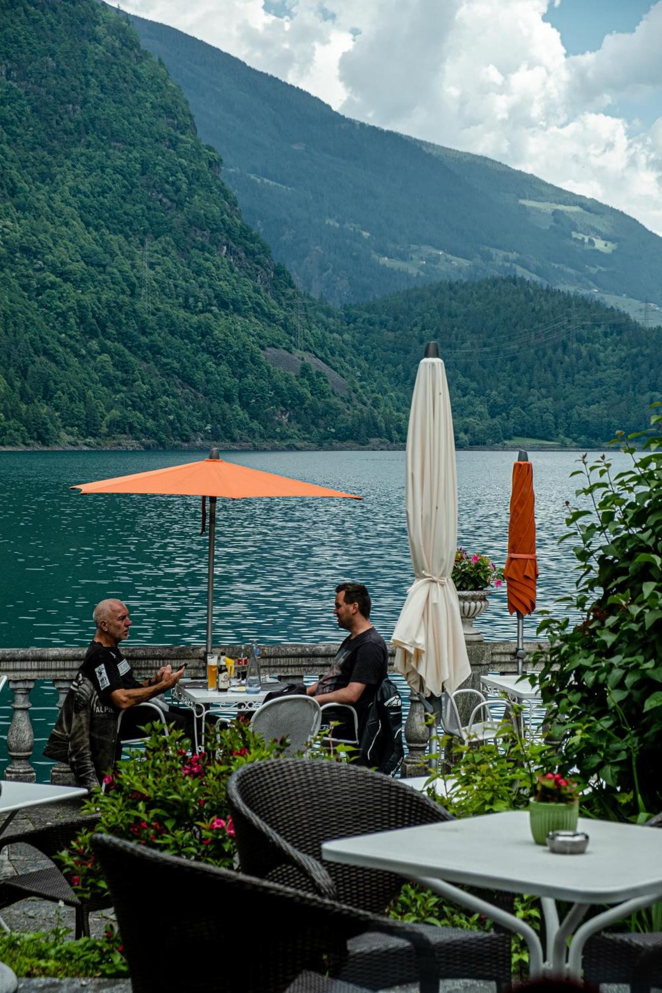 Hotel Le Prese Poschiavo Bagian luar foto